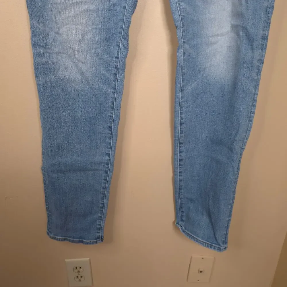 American Eagle Light Wash Athletic Fit Slim Leg Jeans Size 36x36